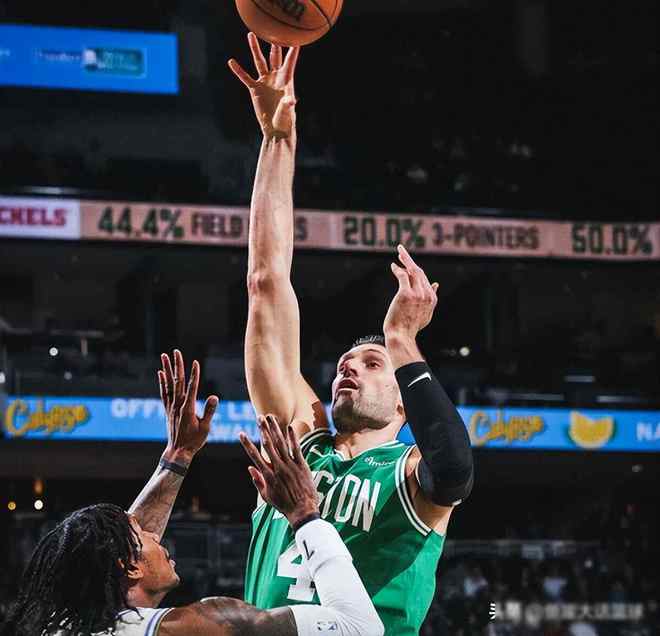 字母哥关键节点高光表现武汉三镇围绕欧超杯刷新队史纪录，这操作让人直呼：冲刺阶段法兰克福备战欧联(武汉三镇前锋位置补强)