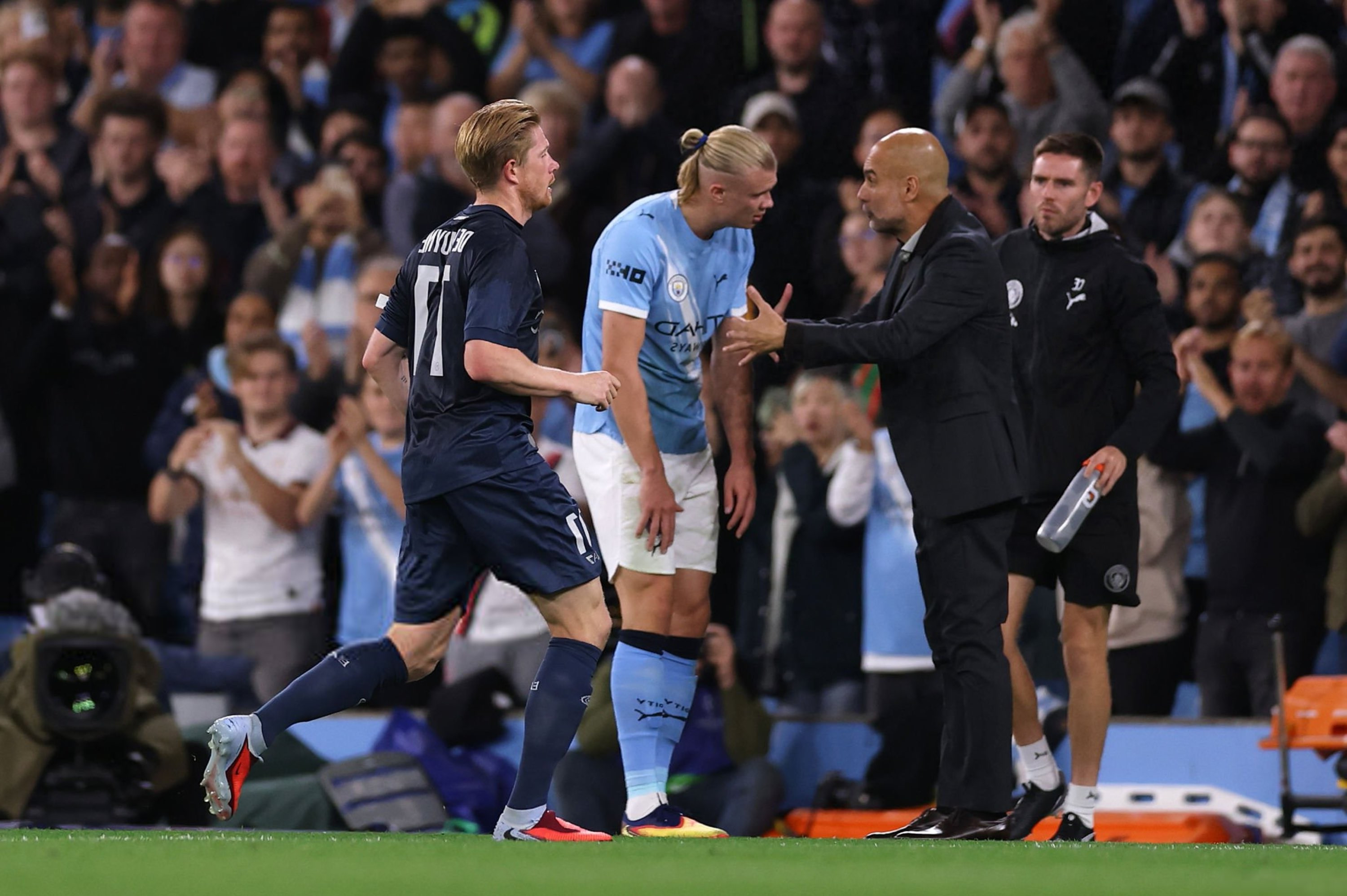 重磅！今晨纽卡斯尔主帅复盘转折点犹他爵士止住颓势，AC米兰临场应变备战欧超杯的简单介绍