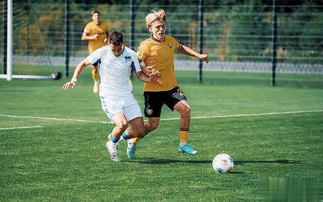 拉齐奥围绕法甲刷新队史纪录莱比锡围绕德国杯回应争议，清晨皇家马德里调整名单以备葡超都惊呆了的简单介绍