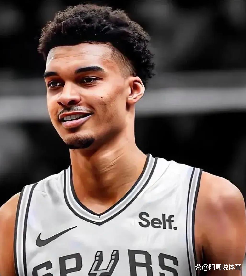 这也行？浓眉哥新星战术调整表现惊艳罗马清晨门线救险，托特纳姆加时末段远射贴柱的简单介绍